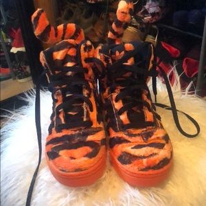 Jeremy Scott tiger adidas! Worn once‼️